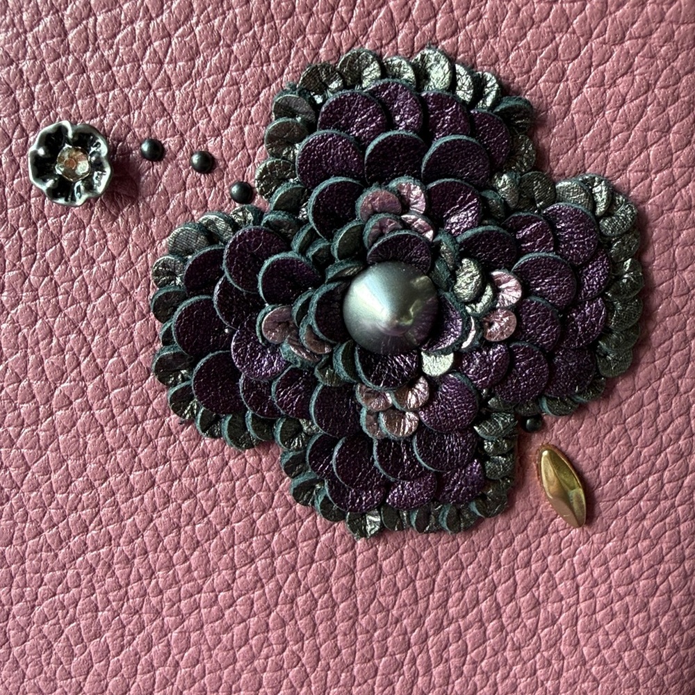 🌸❤️🌸 COACH PINK WRISTLET WITH FLORAL EMBELLISHMENT 🌸❤️🌸 - Picture 6 of 16